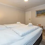 Atlantik, App 15 *